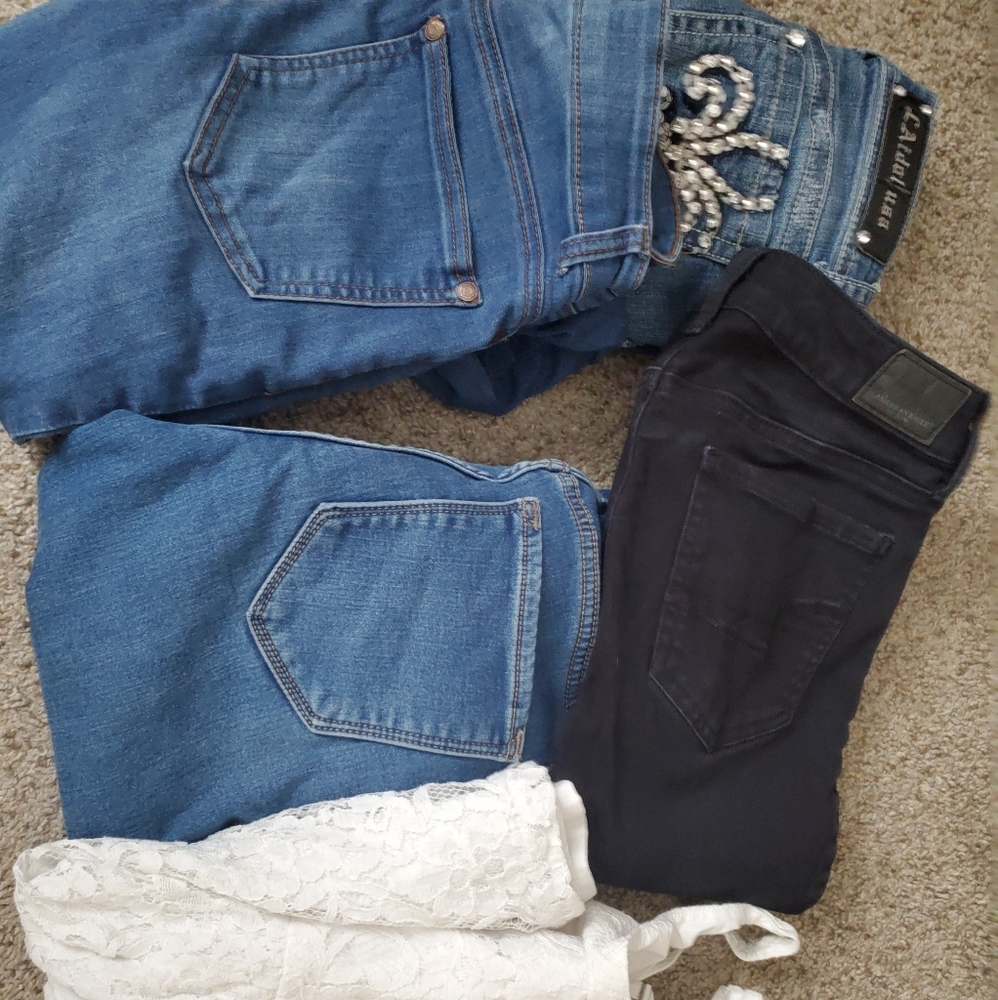 SOLD QUICK SALE S Size 2-ish Jean/Juniors S Bundle